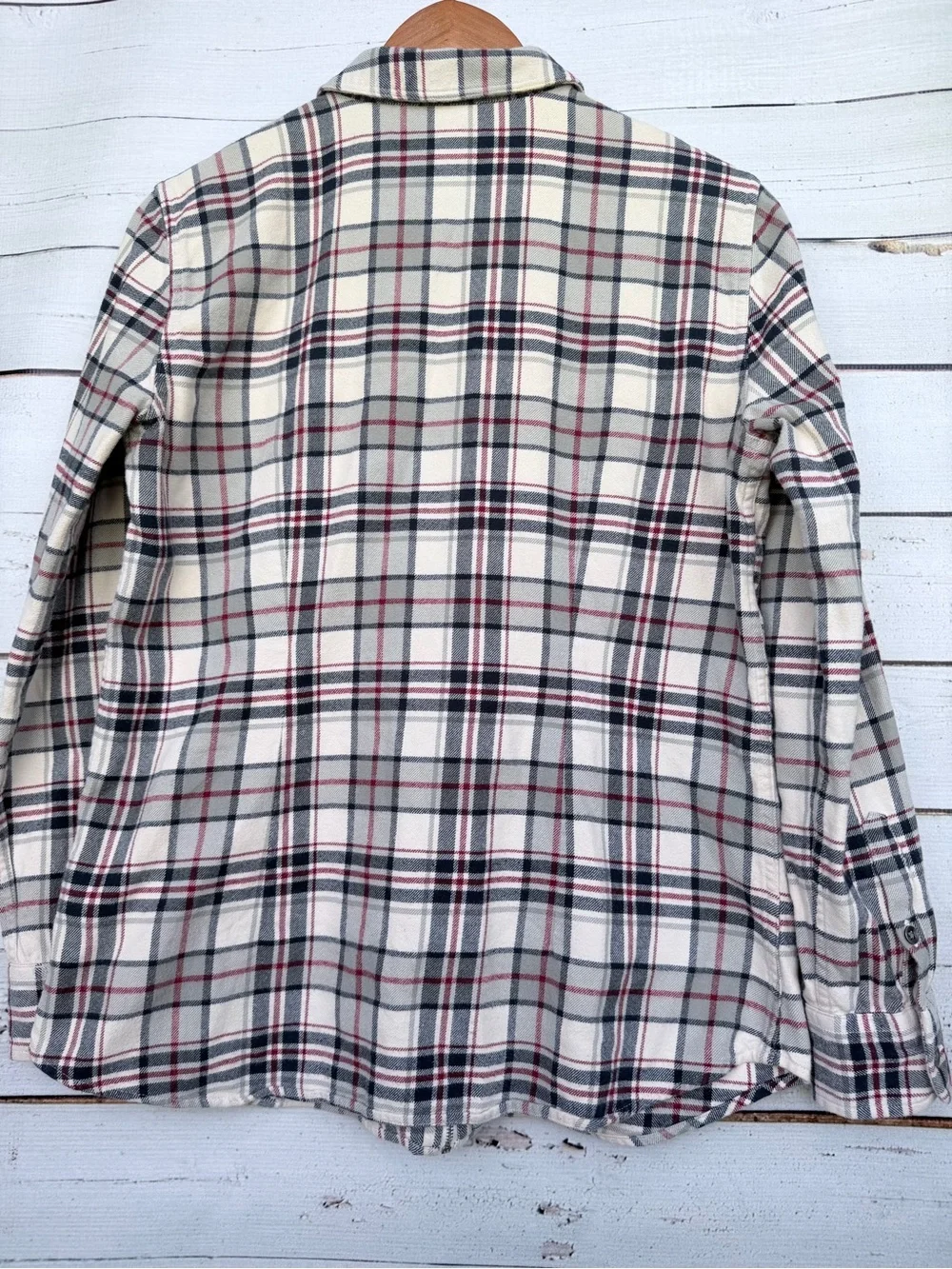 Chaps Full-Zip Plaid Flannel Shirt Jacket Shacket Cream Navy Red - Medium